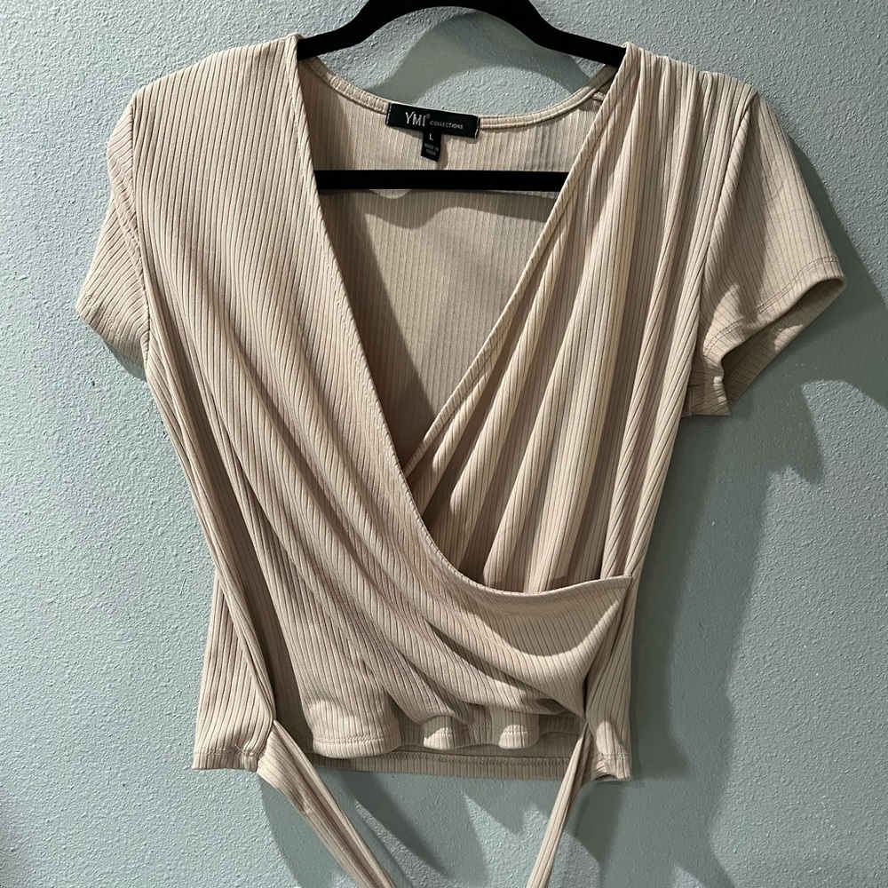 Crisscross crop top with waist band tie